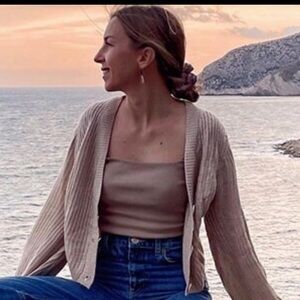 Meet your Posher, Safa